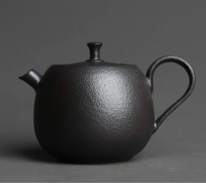 Sabi teapot