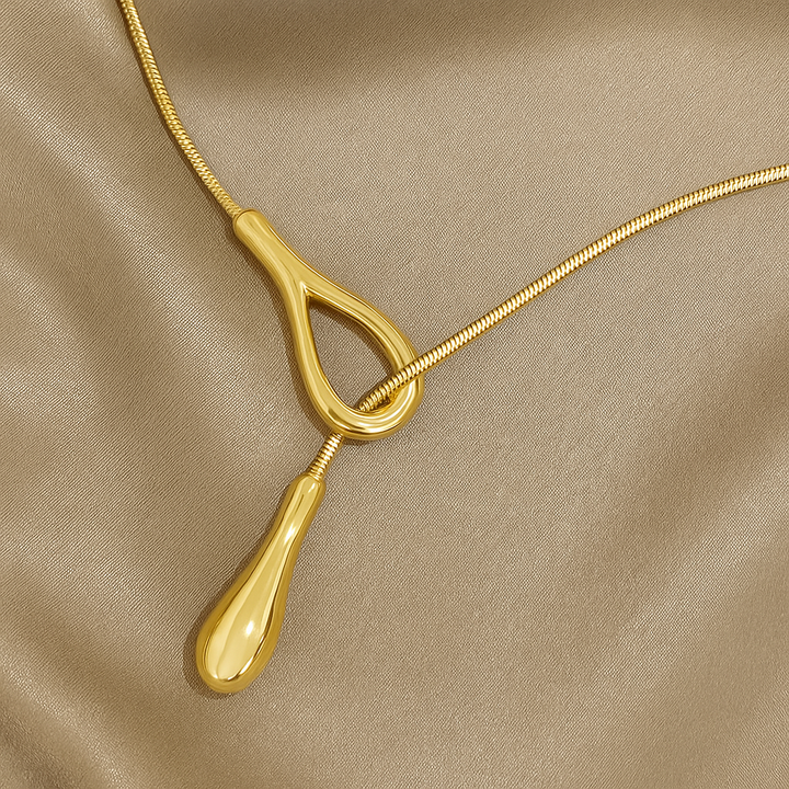 Raindrop necklace